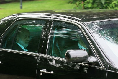 800px-BernankeLeavingBilderberg2008.jpg