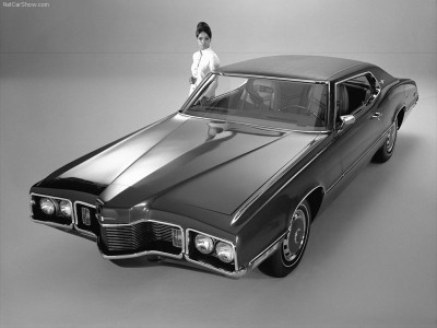 Ford-Thunderbird_1970_800x600_wallpaper_01.jpg