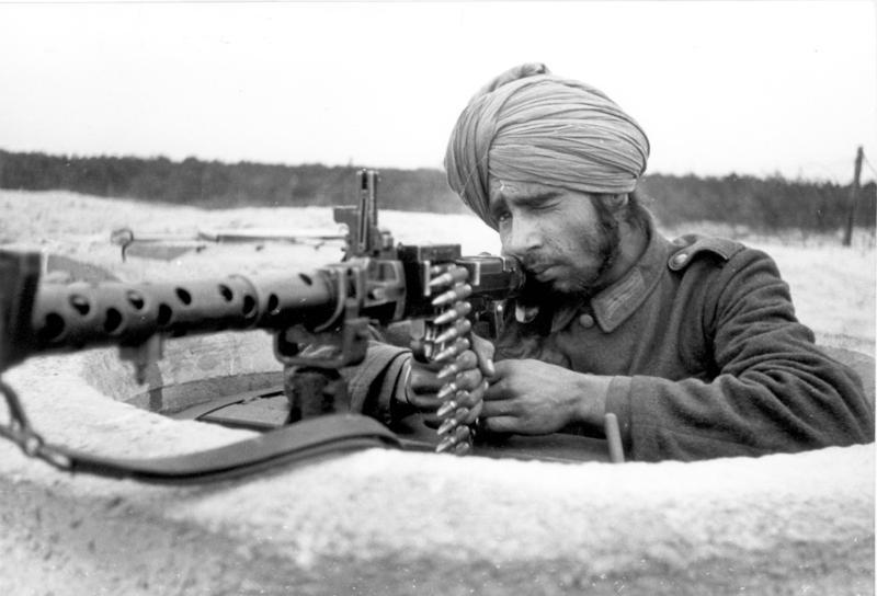 Bundesarchiv Bild 101I-263-1580-06, Atlantikwall, Soldat der LegionFreies Indien.jpg