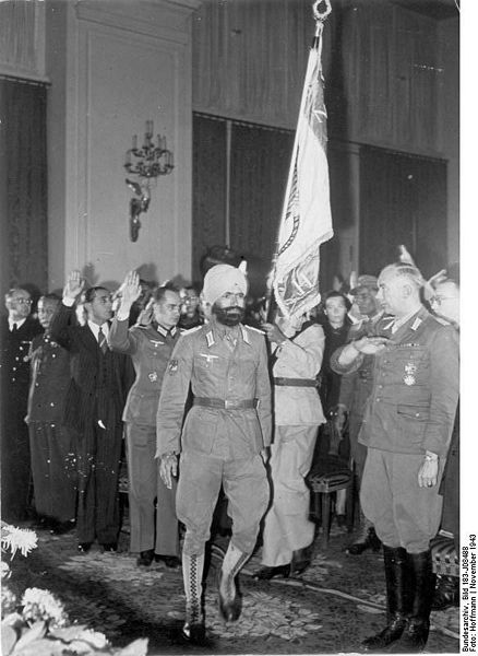 438px-Bundesarchiv_Bild_183-J08488,_Berlin,_Feier_der_Zentrale_Freies_Indien.jpg