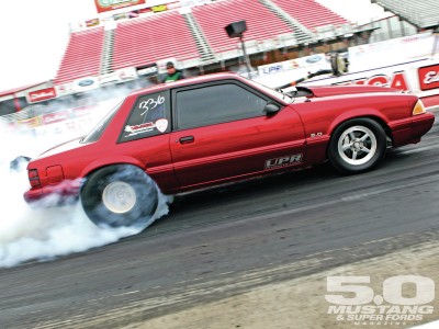 m5lp_1105_03_o+1993_ford_mustang_lx+burnout.jpg