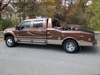 2012_Ford_F-450_King_Ranch_4x4_front_pg_01_f.jpg