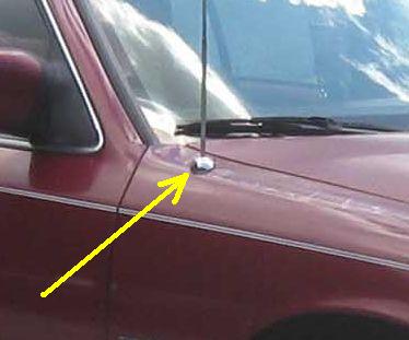 1992_Ford_Crown_Victoria_LX.jpg