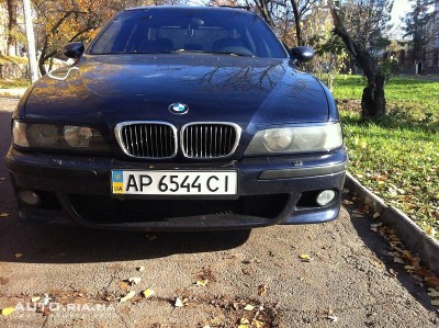 bmw_m5__93144389fx.jpg