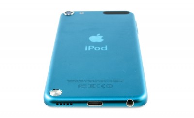 1847977-apple-ipod-touch-32gb-5th-generation-a1421-md717zpa-blue-1.jpg