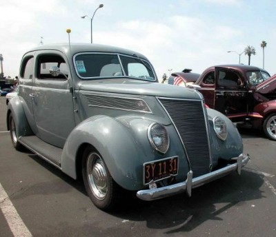 1937%20Ford%20Tudor.jpg