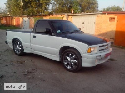 chevrolet_s-10__112156502fx.jpg