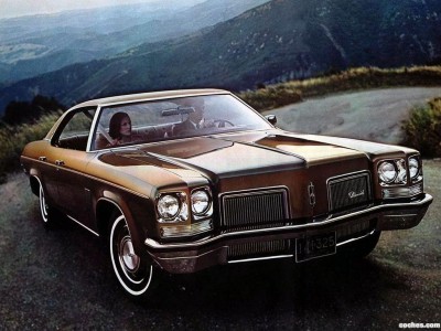oldsmobile_delta-88-royale-1972_r2.jpg