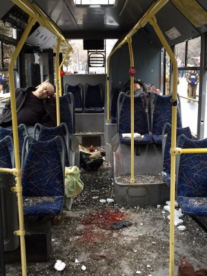 4610145-rezultaty-obstrela-tramvajnoj-ostanovki.jpg