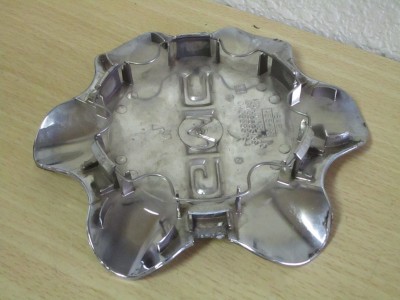GM_hubcap.JPG
