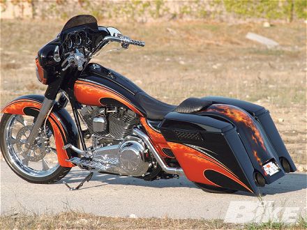0812_hbkp_01_z+2007_harley_davidson_flhx+left_view[1].jpg