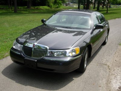1998 Lincoln TOWNCAR.................jpeg
