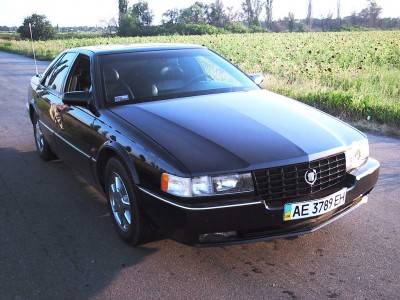 1993 Cadillac Seville STS 4.6..jpg